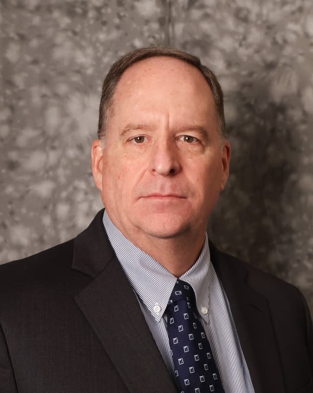 <a
href="https://www.linkedin.com/in/kevin-cooley-pmp-0403814/"
rel="noopener noreferrer"
class="text-blue-600 font-bold hover:underline"
target="_blank"
>
Kevin Cooley
</a>